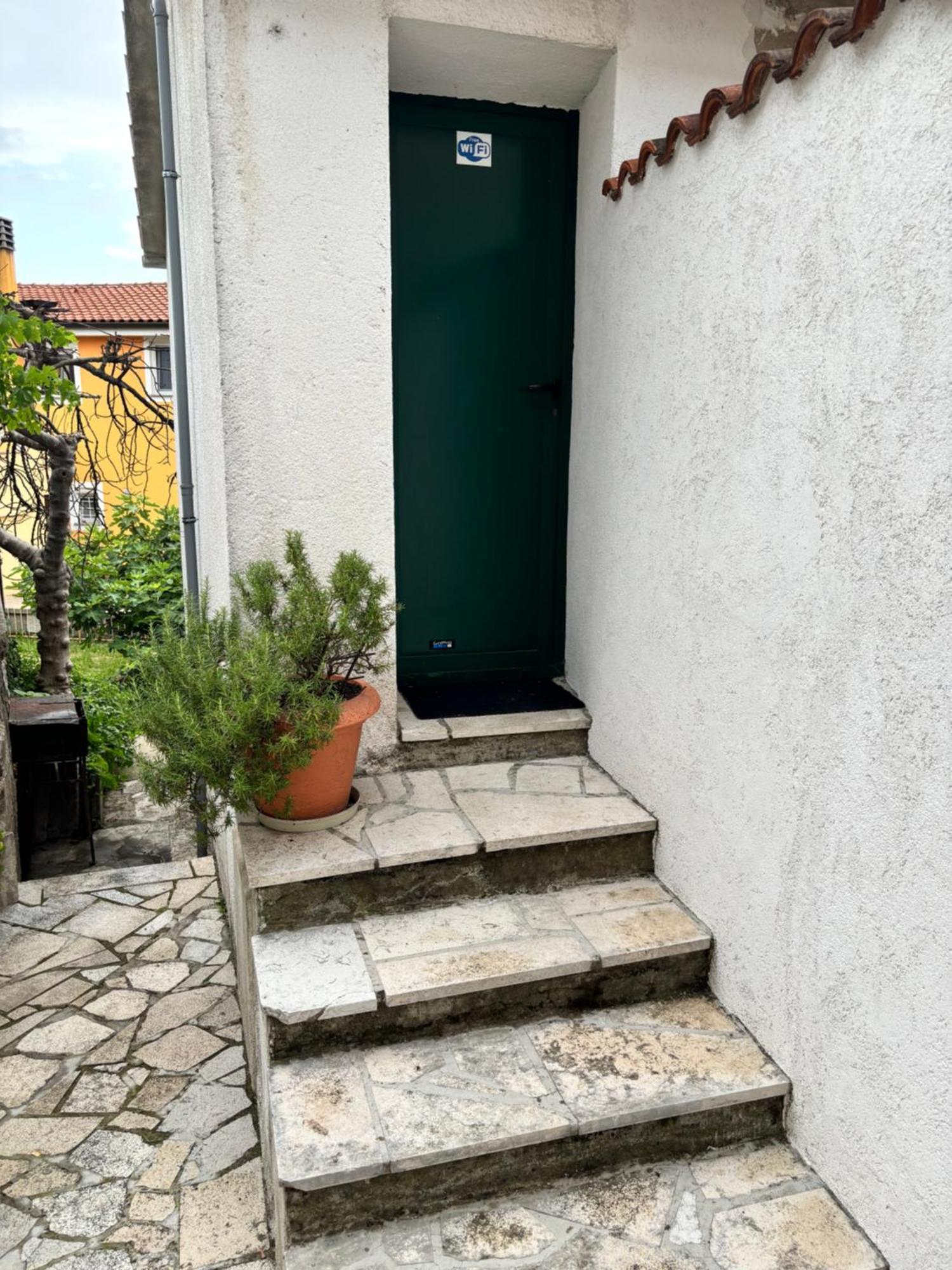 Studio I Apartman Ema Риека Экстерьер фото